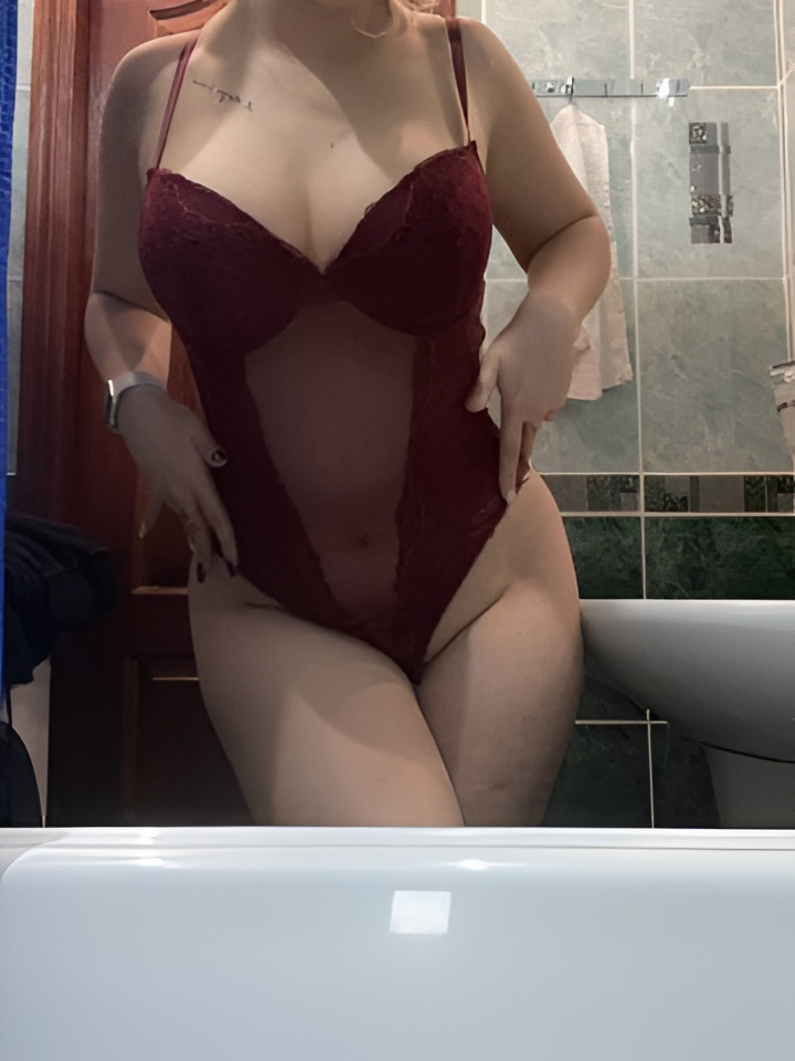 Ася привлекальеная девушка из Лисок цена от 5000 руб