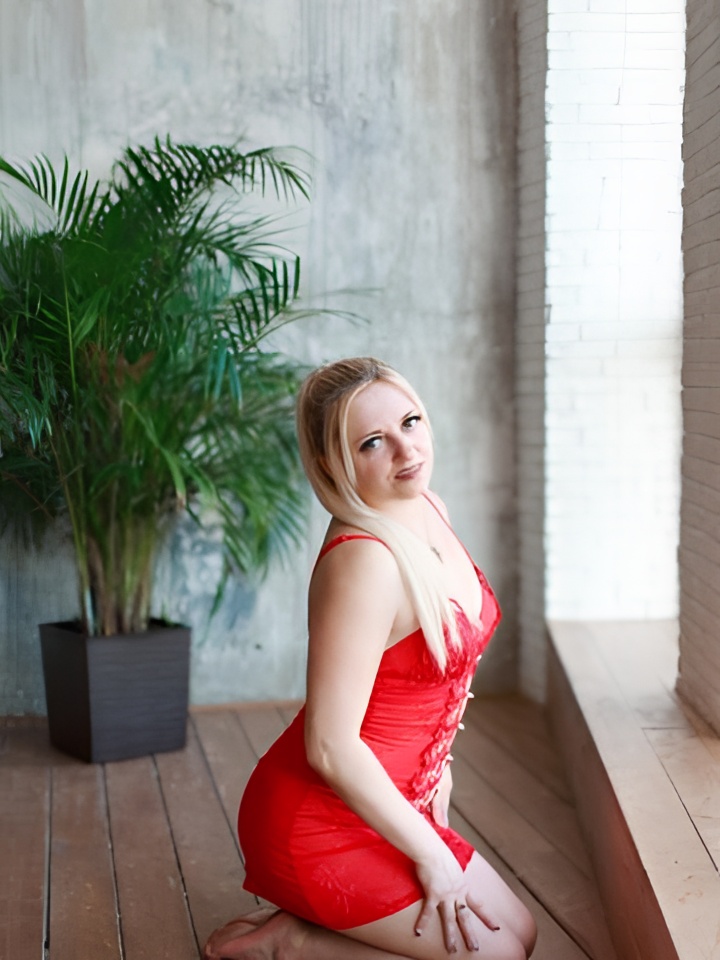 Екатерина привлекальеная девушка из Лисок цена от 10000 руб