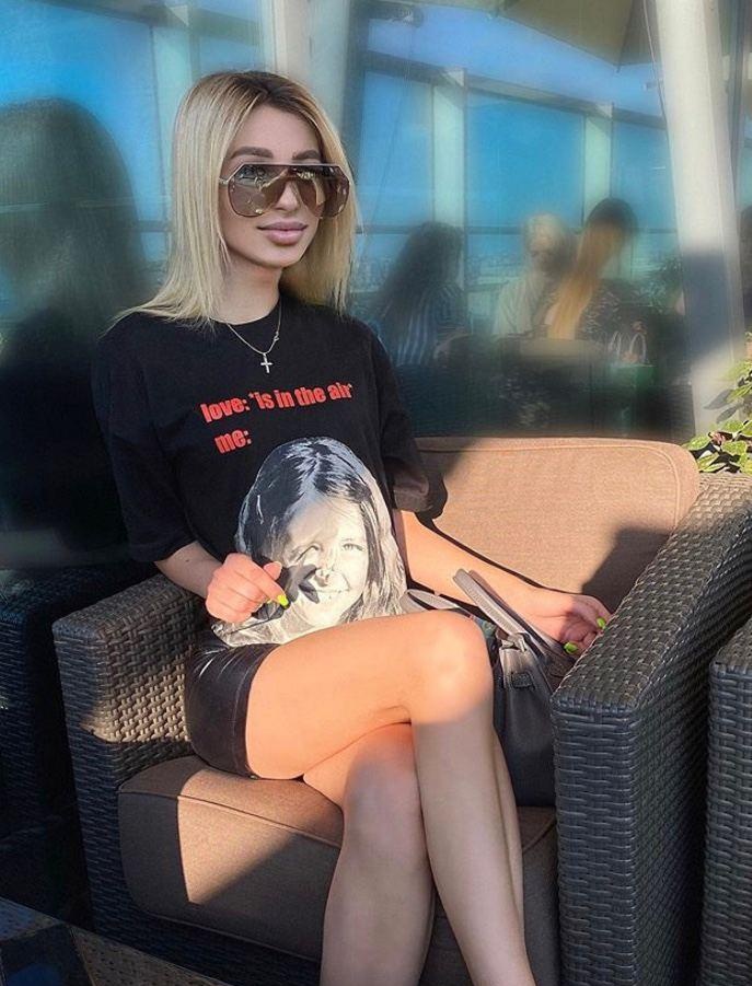 Индивидуалка 🎥 Эля, доступна для личного знакомства от 7000 руб