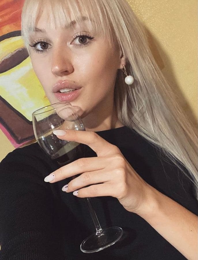 🎥 Аня привлекальеная девушка из Лисок цена от 4000 руб