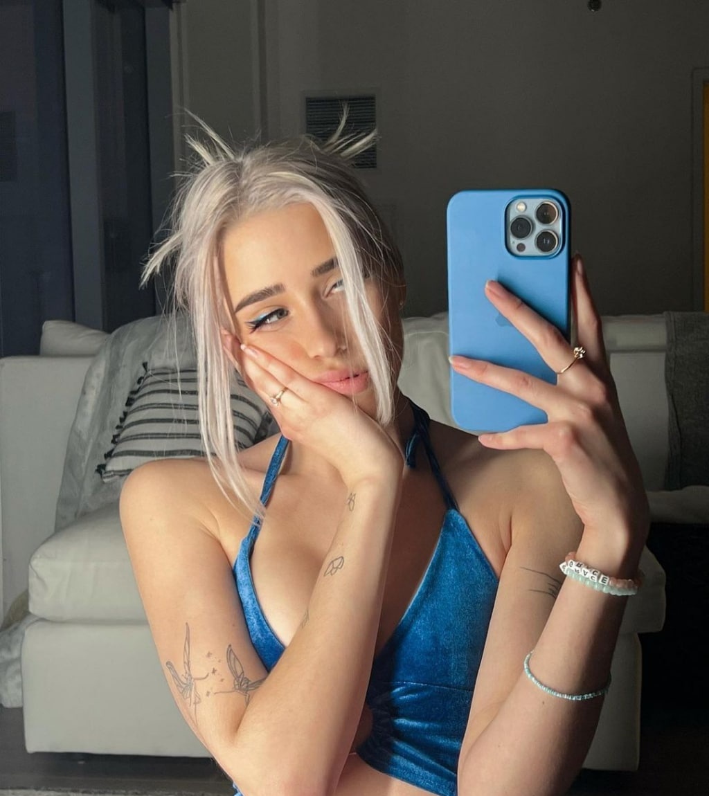 Ника привлекальеная девушка из Лисок цена от 10000 руб