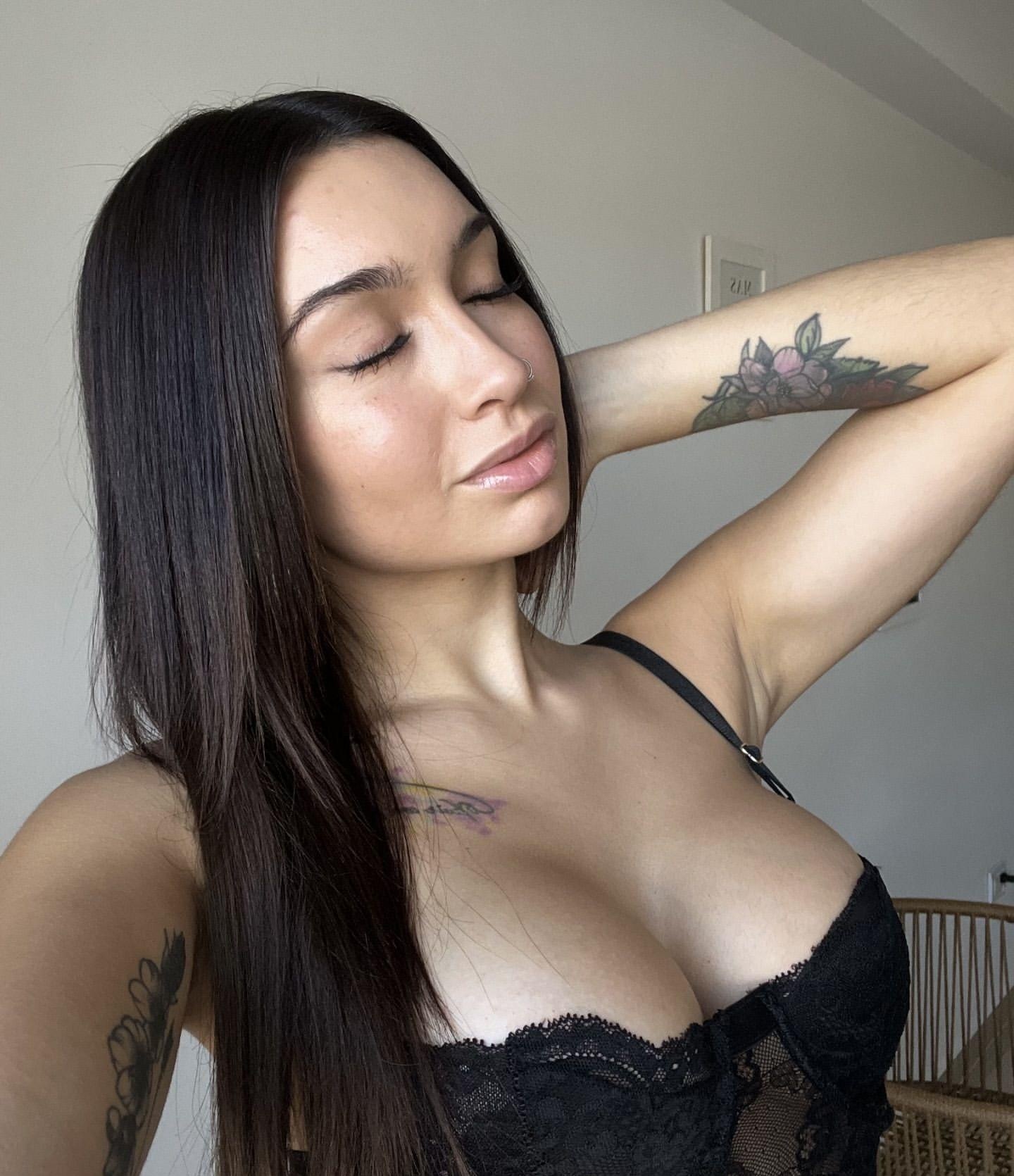 Серафима привлекальеная девушка из Лисок цена от 7000 руб