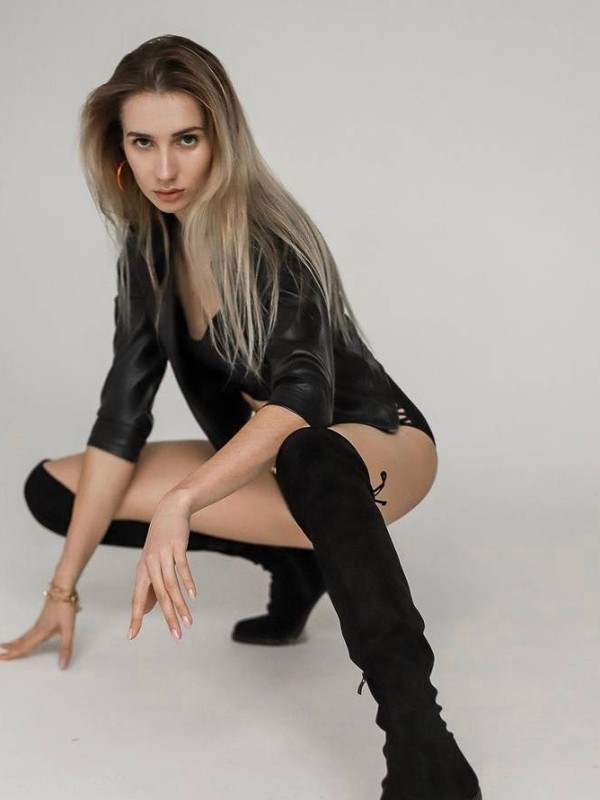 🎥 Антонина привлекательная девушка из Лисок цена от 3000 руб