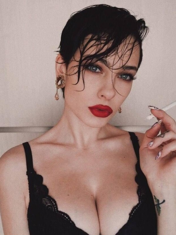 Александра привлекательная девушка из Лисок цена от 6000 руб