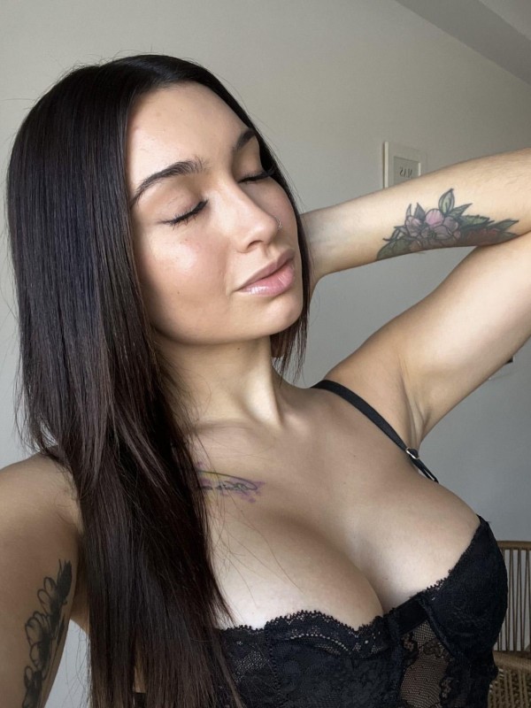 Серафима привлекательная девушка из Лисок цена от 7000 руб