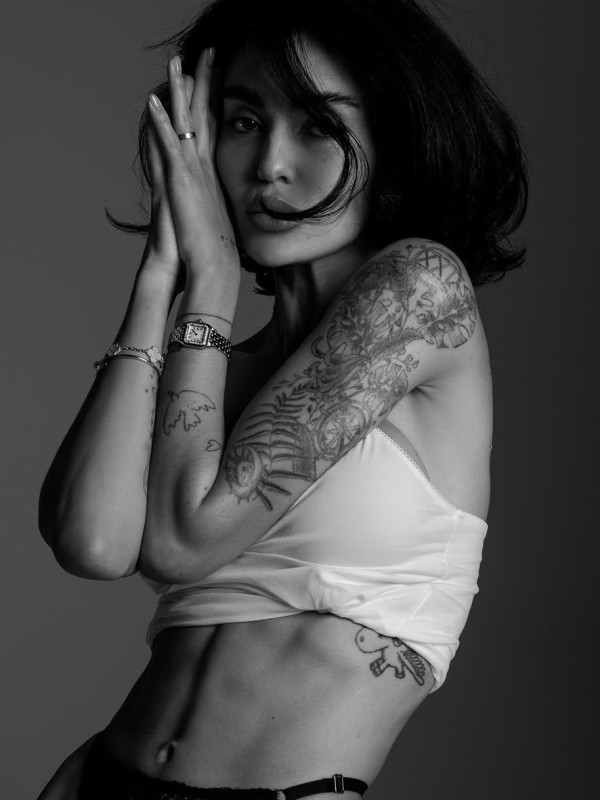 Дашка привлекательная девушка из Лисок цена от 7000 руб